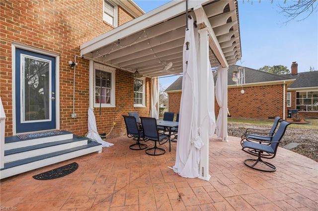 734 Yorkshire TRL, Chesapeake, VA 23322