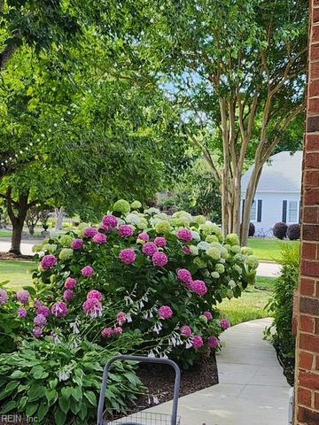 734 Yorkshire TRL, Chesapeake, VA 23322