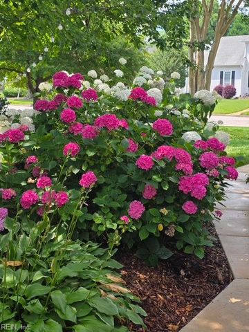 734 Yorkshire TRL, Chesapeake, VA 23322