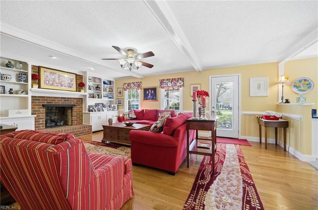 734 Yorkshire TRL, Chesapeake, VA 23322