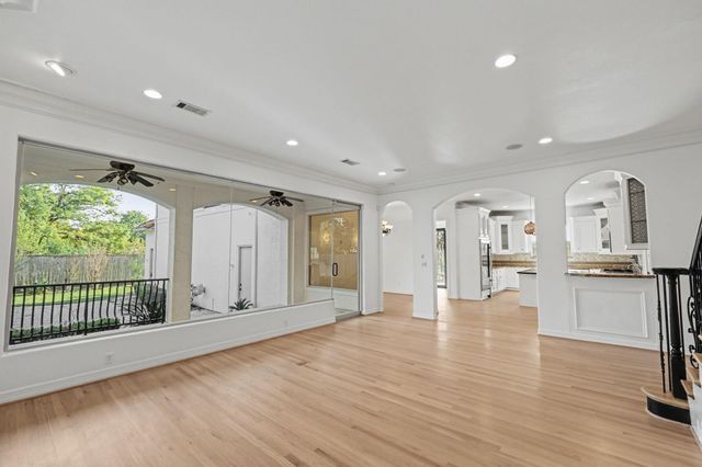 3767 Bellefontaine Street, Houston, TX 77025