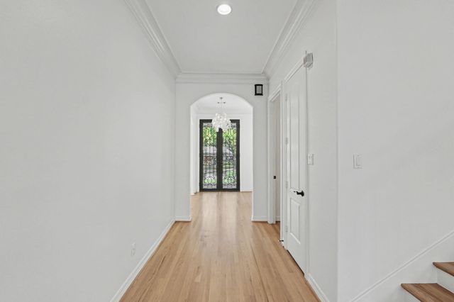 3767 Bellefontaine Street, Houston, TX 77025