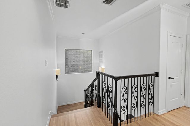 3767 Bellefontaine Street, Houston, TX 77025