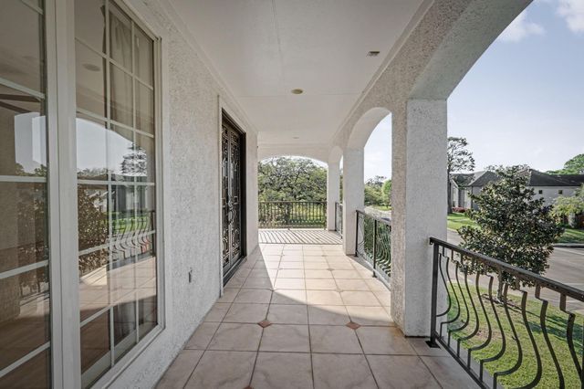 3767 Bellefontaine Street, Houston, TX 77025