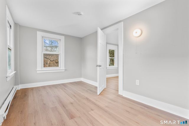 172 North Street, Bristol, CT 06010