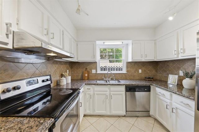 1138 Moorestown Circle, Decatur, GA 30033