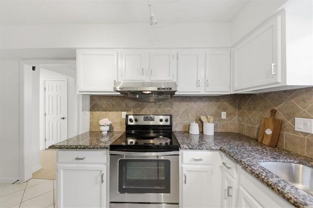 1138 Moorestown Circle, Decatur, GA 30033