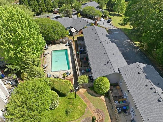 1138 Moorestown Circle, Decatur, GA 30033