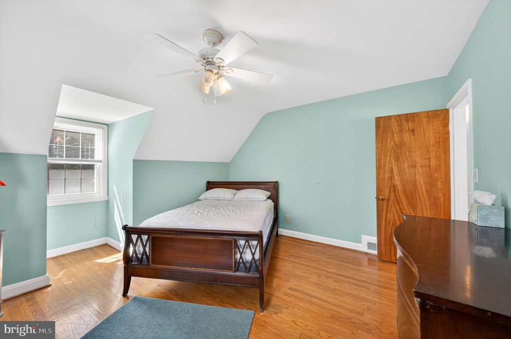 Image 29 of property listing at 506 DOGWOOD LN, Towson, MD 21286
