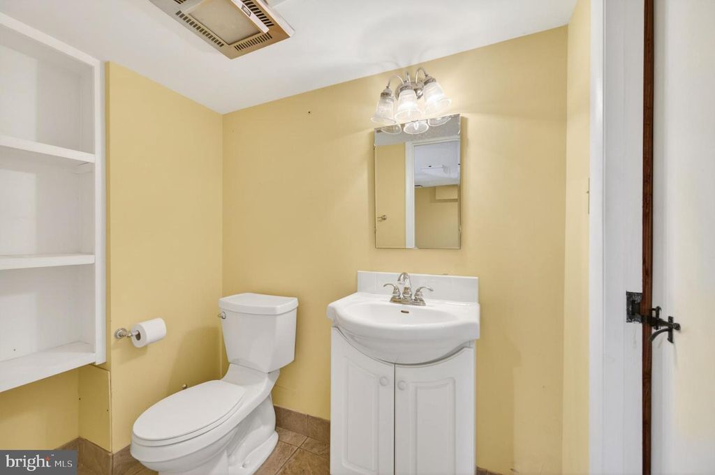 Image 41 of property listing at 506 DOGWOOD LN, Towson, MD 21286