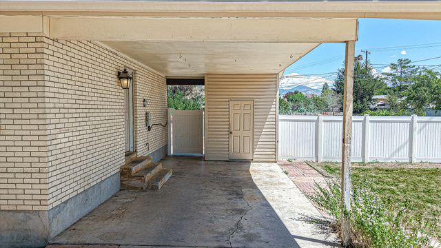 831 E CANYON RD, Spanish Fork, UT 84660