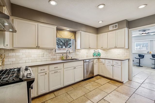 7619 Spring Valley Road, Dallas, TX 75254