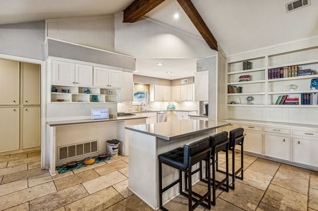 7619 Spring Valley Road, Dallas, TX 75254