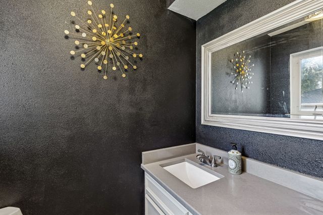 7619 Spring Valley Road, Dallas, TX 75254