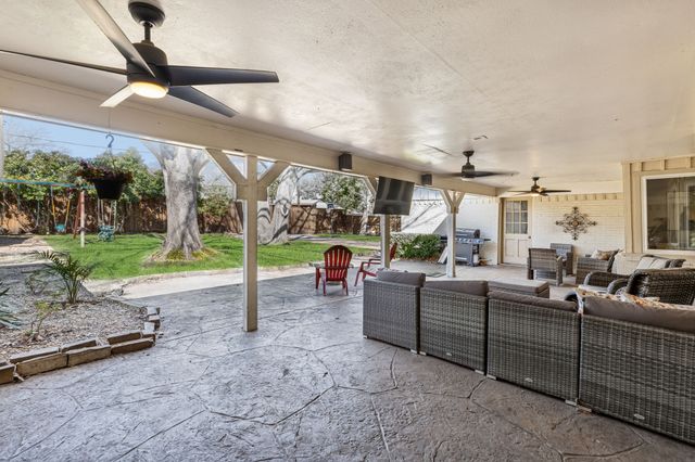 7619 Spring Valley Road, Dallas, TX 75254