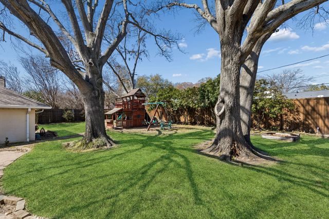 7619 Spring Valley Road, Dallas, TX 75254