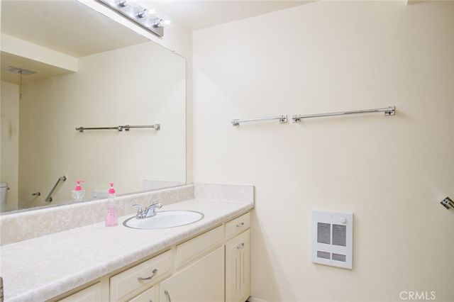 126 Avenida Majorca O, Laguna Woods, CA 92637