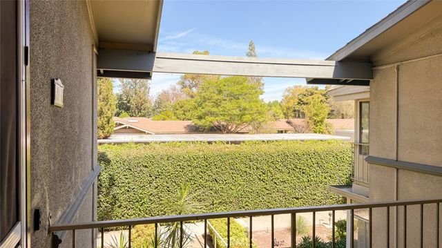 126 Avenida Majorca O, Laguna Woods, CA 92637