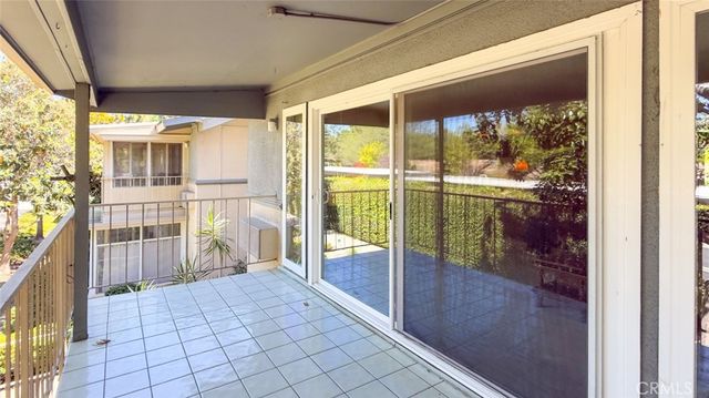 126 Avenida Majorca O, Laguna Woods, CA 92637