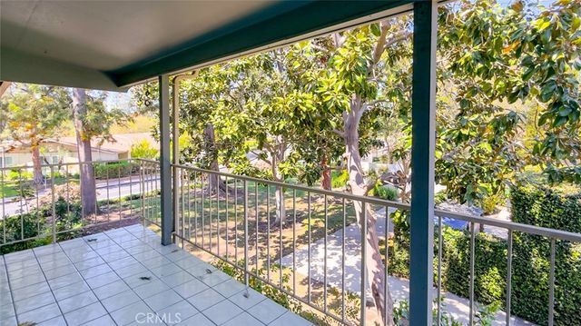 126 Avenida Majorca O, Laguna Woods, CA 92637