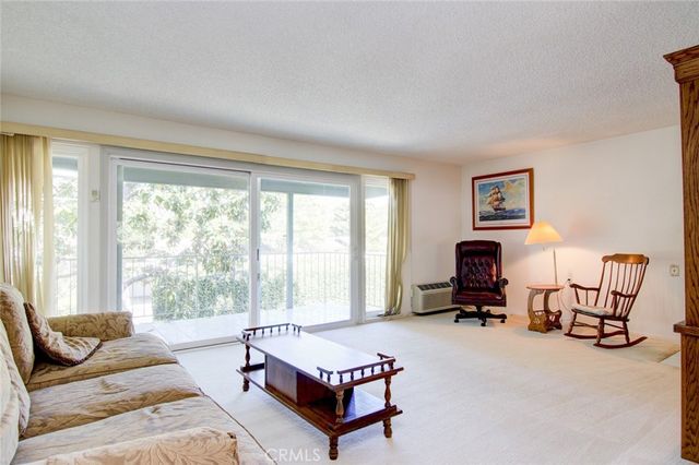 126 Avenida Majorca O, Laguna Woods, CA 92637