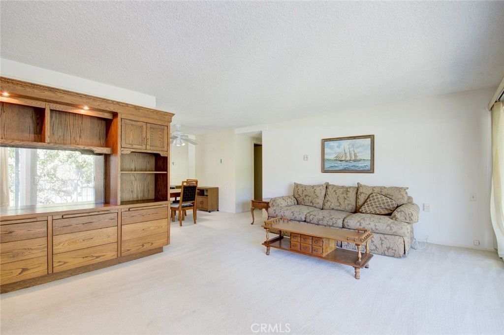 Image 5 of property listing at 126 Avenida Majorca O, Laguna Woods, CA 92637