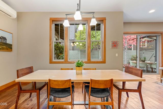 2322 NW High Lakes Loop, Bend, OR 97703