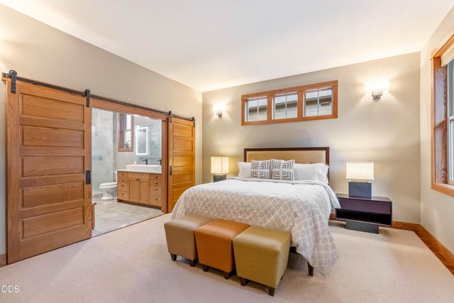 2322 NW High Lakes Loop, Bend, OR 97703