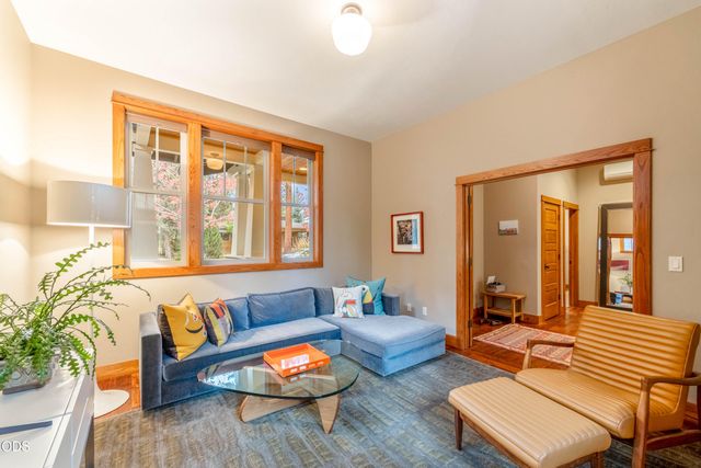 2322 NW High Lakes Loop, Bend, OR 97703