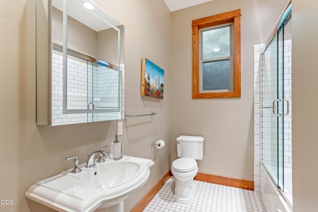 2322 NW High Lakes Loop, Bend, OR 97703