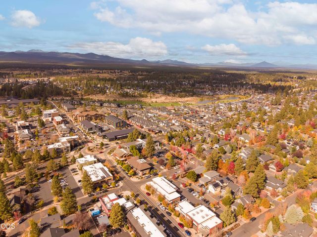 2322 NW High Lakes Loop, Bend, OR 97703
