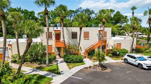 218 PINENEEDLE DRIVE 218, Bradenton, FL 34210