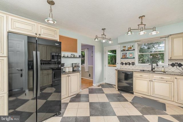 827 VAN DYKE LN, Bel Air, MD 21014