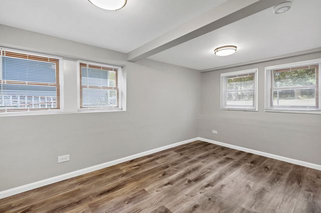 21855 W 4th Street, Lake Villa, IL 60046