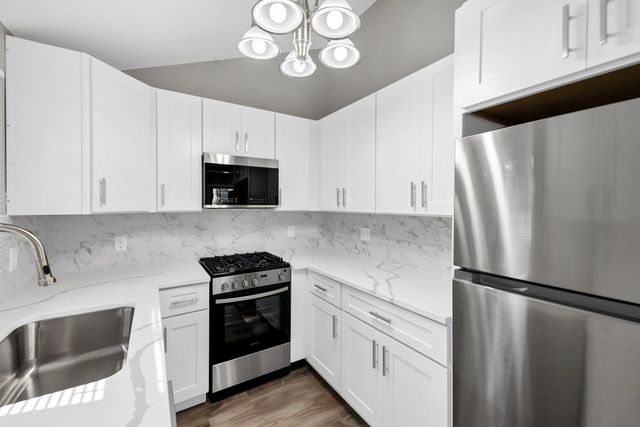 21855 W 4th Street, Lake Villa, IL 60046
