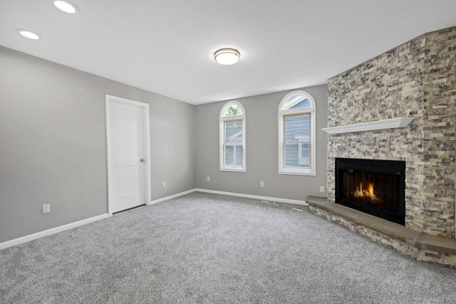 21855 W 4th Street, Lake Villa, IL 60046