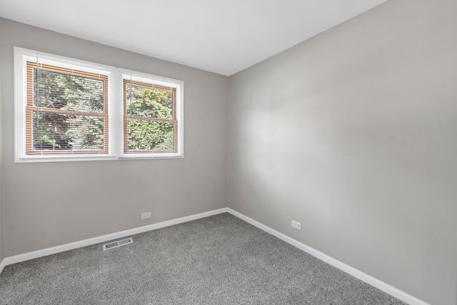 21855 W 4th Street, Lake Villa, IL 60046