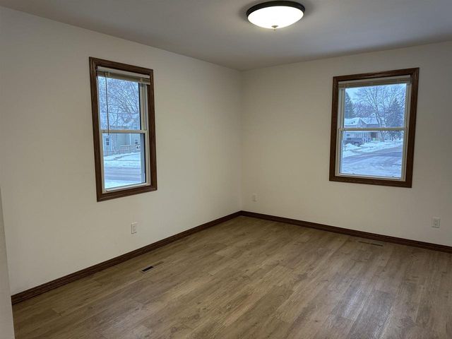 325 W Maple Avenue, Beaver Dam, WI 53916