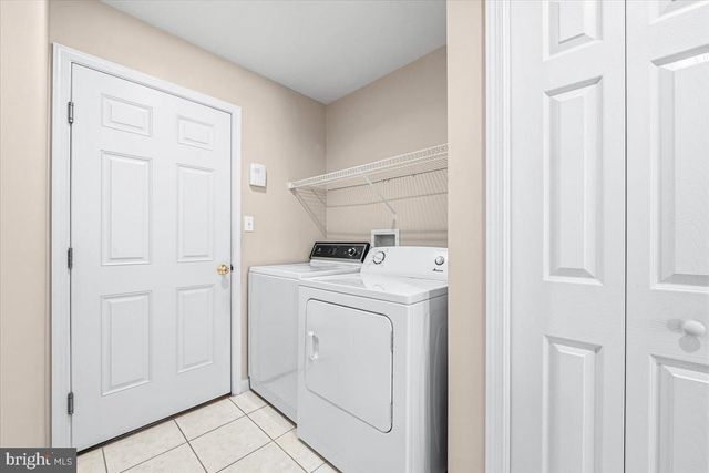 153 FOUNTAIN DR, York, PA 17402