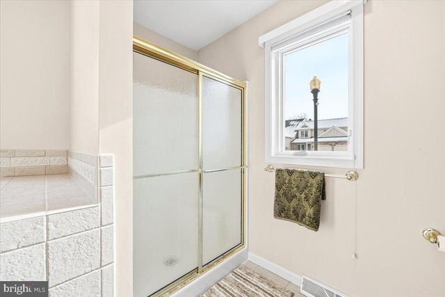 153 FOUNTAIN DR, York, PA 17402