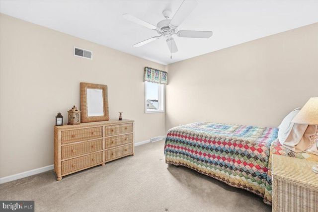 153 FOUNTAIN DR, York, PA 17402