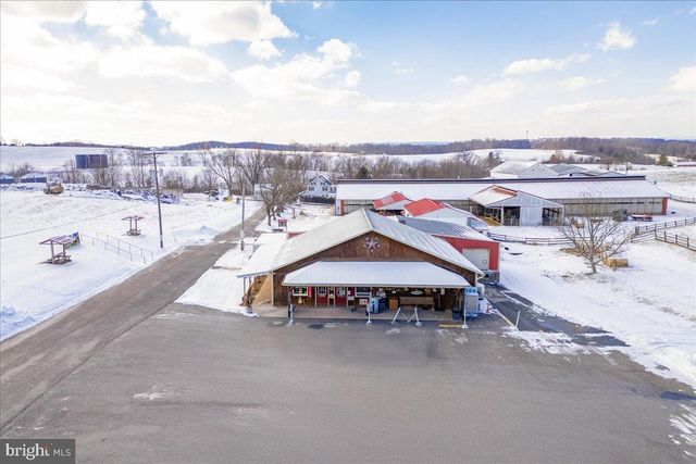 153 FOUNTAIN DR, York, PA 17402