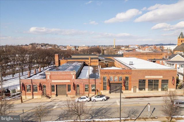 153 FOUNTAIN DR, York, PA 17402