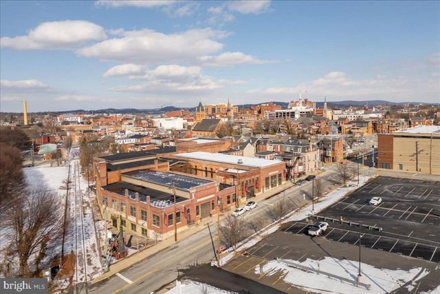 153 FOUNTAIN DR, York, PA 17402