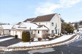 153 FOUNTAIN DR, York, PA 17402