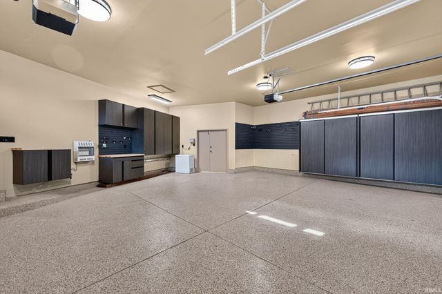52752 Willow Bend Drive, Granger, IN 46530