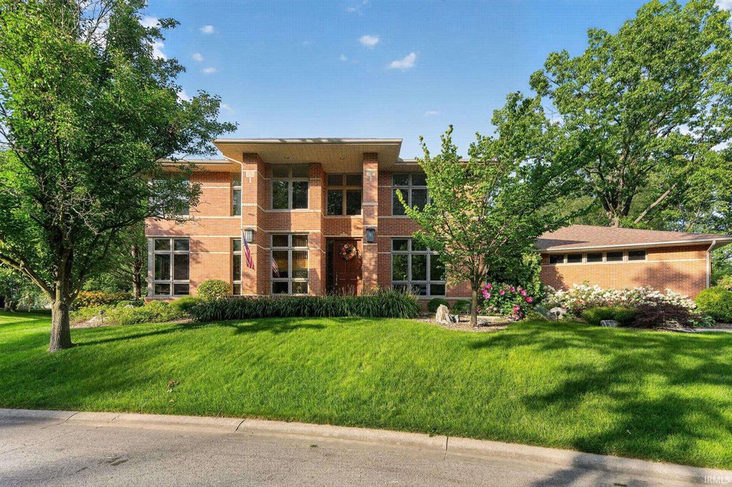 52752 Willow Bend Drive, Granger, IN 46530