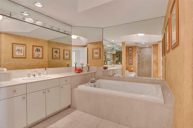 2000 Island Blvd 503, Aventura, FL 33160