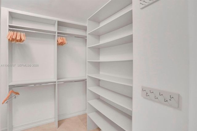 2000 Island Blvd 503, Aventura, FL 33160