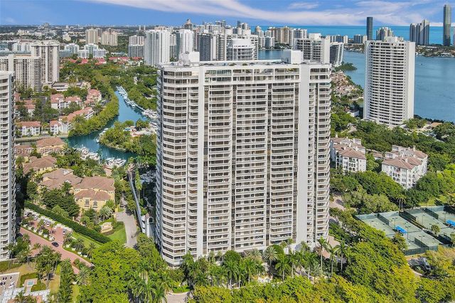 2000 Island Blvd 503, Aventura, FL 33160